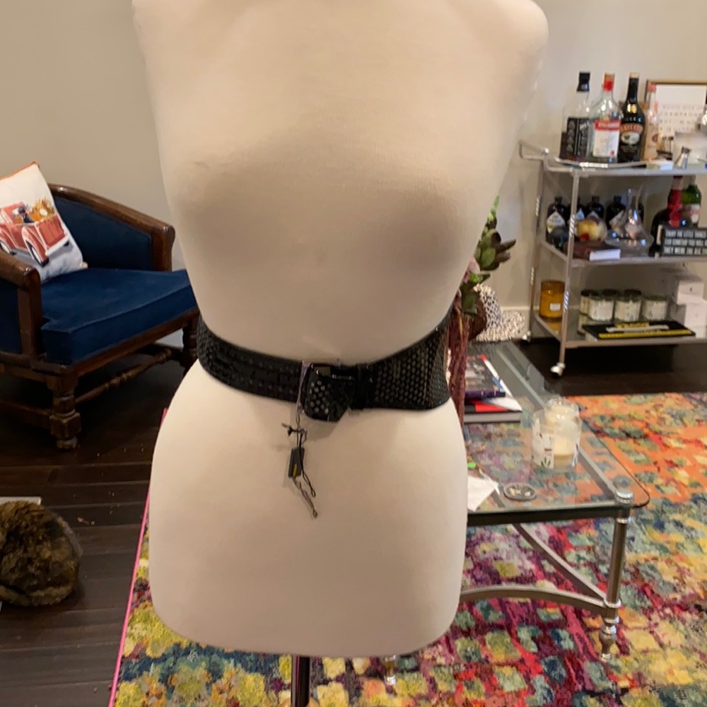 Fendi black wide belt (BNWT). Matches everything!